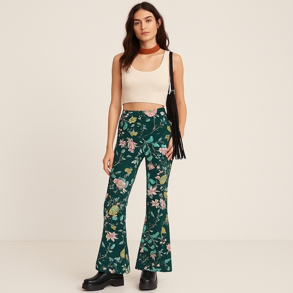 LOFT Pants - Ann Taylor LOFT Tropical Print Flare Pants – Size 10 - NWT